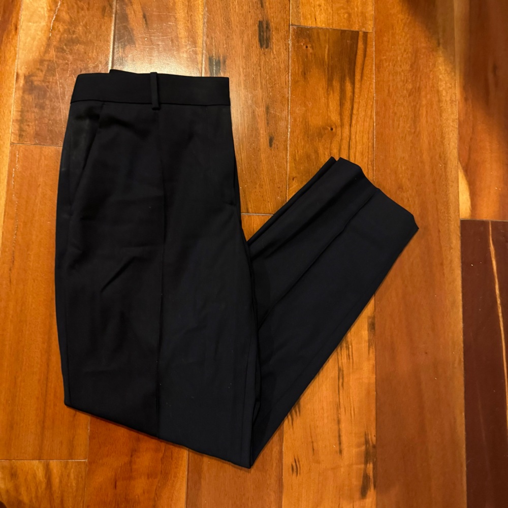 Everlane pleated black pants